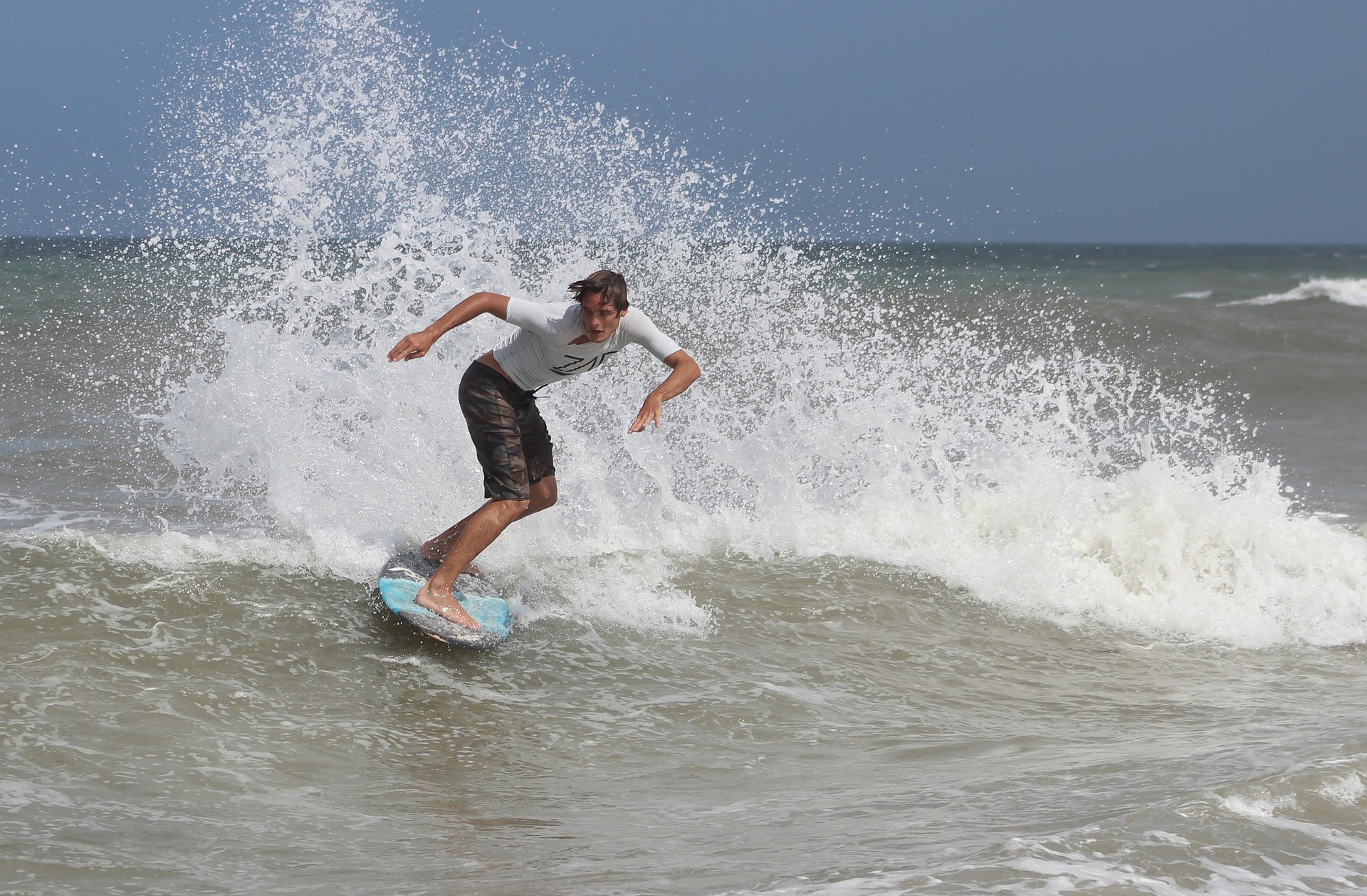 Le skimboard très proche du surf mais tellement plus accessible