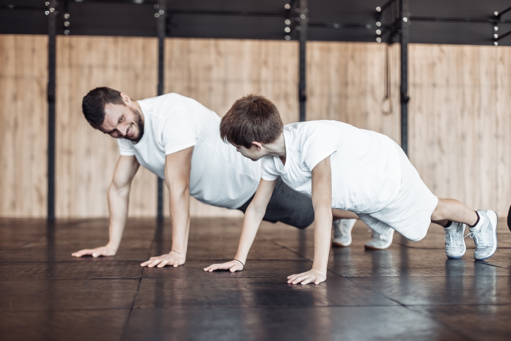 Fils et père au sport