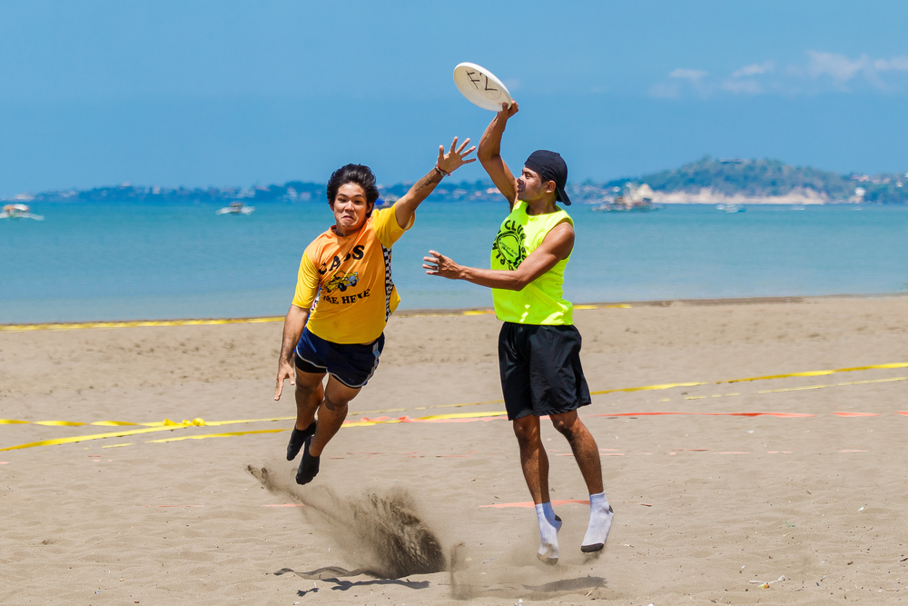 Frisbee à la plage