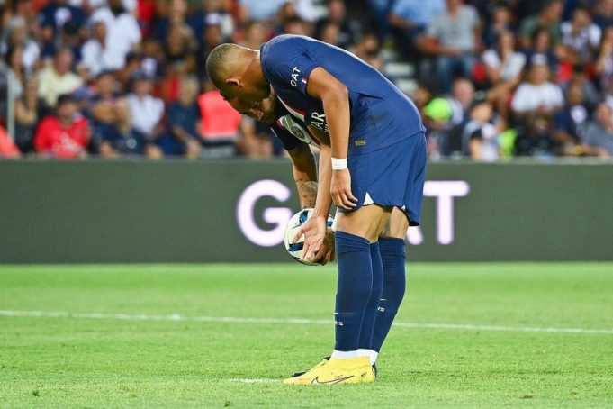 Kylian-Mbappe-penalty